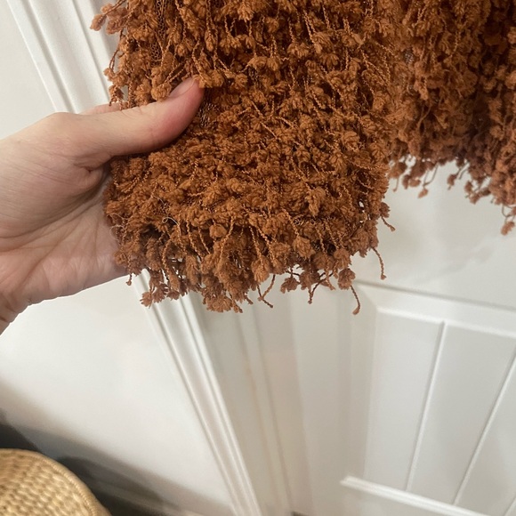 Love Riche women’s size medium orange texture long sleeve sweater - Picture 3 of 5